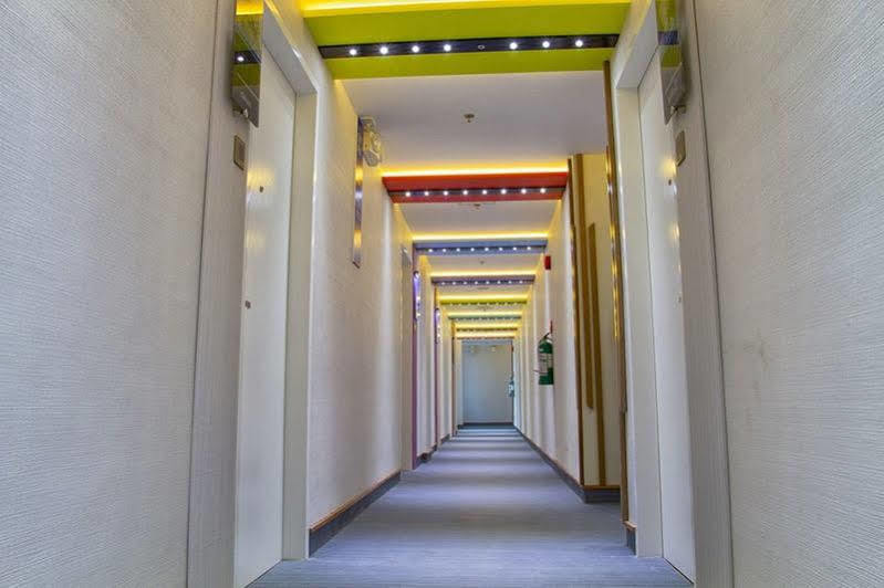 Icon Hotel North Edsa Quezon City Extérieur photo